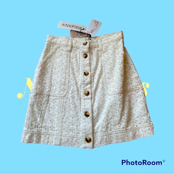 BNWT MINKPINK Eyelet Mini with Pockets! Size S. Fabulous for spring! - Picture 7 of 7